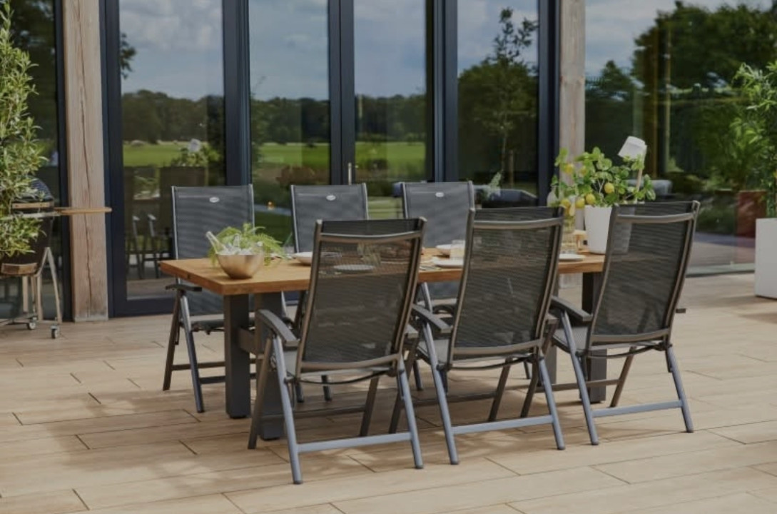 Screenshot_20250228_005545_Facebook